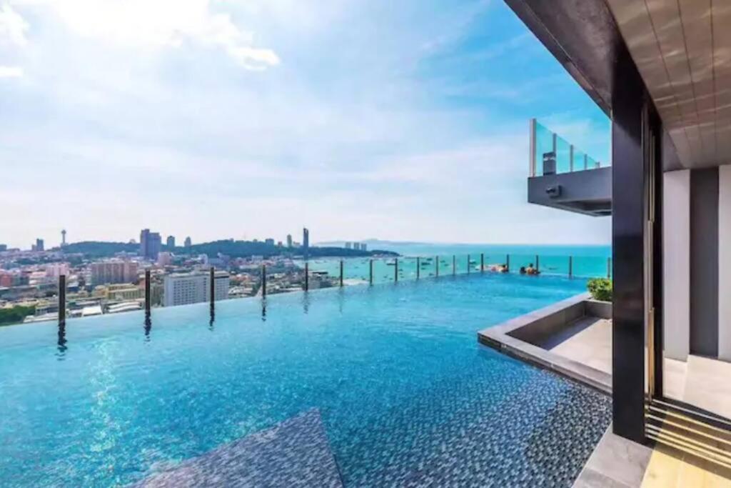 The Base Central Pattaya 2Bed King&Queen Sky Seaview & Infinity Pool Екстериор снимка